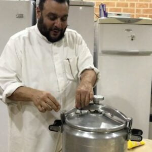 مندي دجاج بجدر الضغط