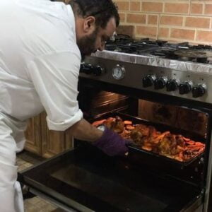 صينية الدجاج المحشي بالفرن بالخلطه القصاريه