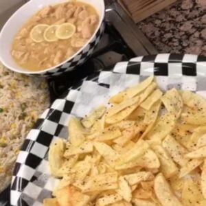 دجاج بالثوم والليمون ورز امريكي بالخضار