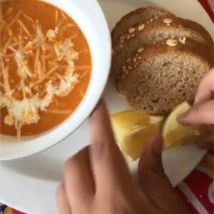 شوربة الطماطم الكريميه