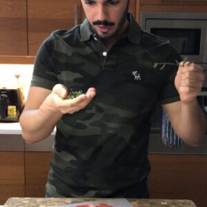 الثوم والبطاط احلى من اللحم
احب قطعة الستيك تكون سميكة مو جذي ضعيفة تنشف بسرعة و