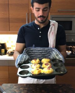 حمست بيكن وحلوم معاهم طماط لما طبخوا خلطت معاهم بيض وفلفل اسود وطبختهم بالفرن بق