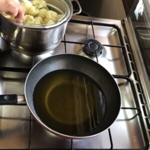 .صينية ارنبيط ( زهره) بالطحينه