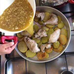 صينية دجاج مع بطاطا بالفرن
