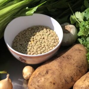 شوربة سلق بعدس
