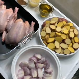 دجاج بالفرن بتتبيله لذيذه