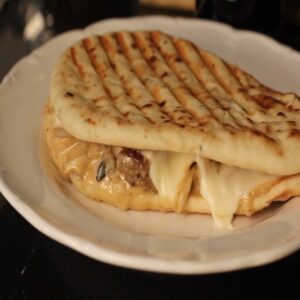 حمسة البرغر بالكريمه
