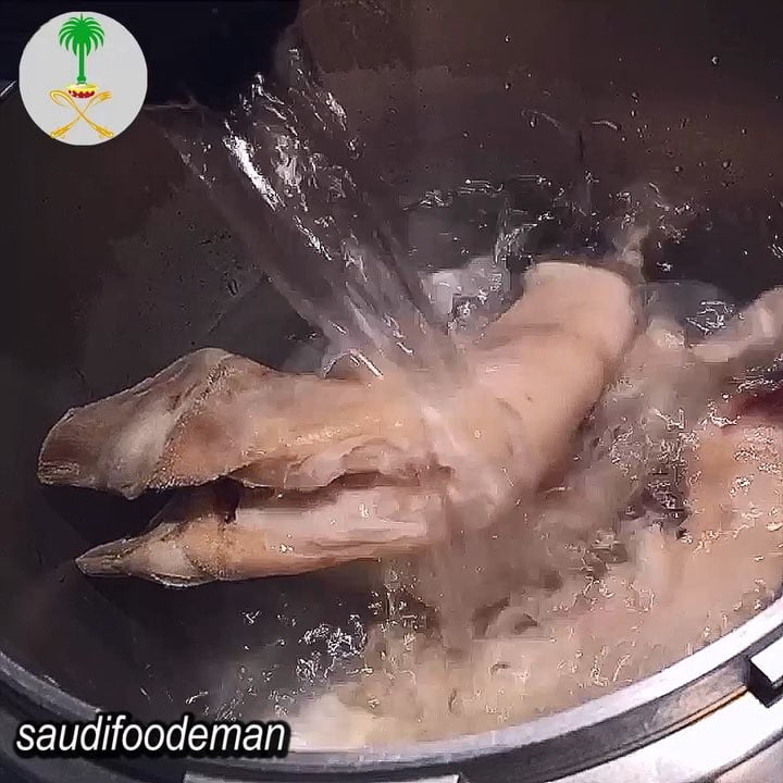39032148 1894557274174454 952467826055053312 n