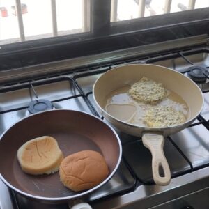 برغر حلوم
