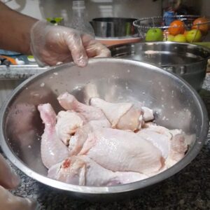 تعقيم وتنظيف الدجاج