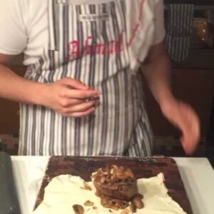 المفروض العجينة تكون اكبر بشوي