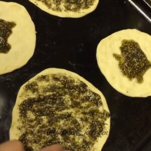 مناقيش لبنانيه بالزعتر البلدي اللبناني