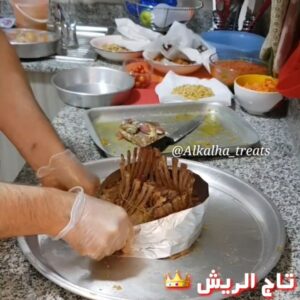 《تاج الريش》