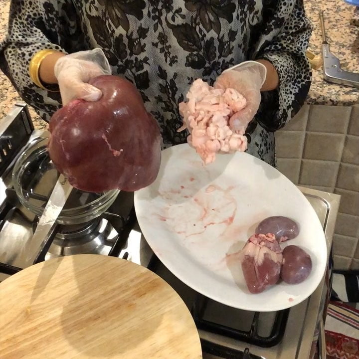 مساء الخير متابعيني .
اليوك سويت كبدة الخروف بطريقة مختلفة وسهلة جدا بدون اي اضا
