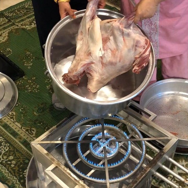 مساء الخير متابعيني .
اليوم طبختي الخلوة الجميلة حق جمعة أهلي وعزوتي وناسي الله