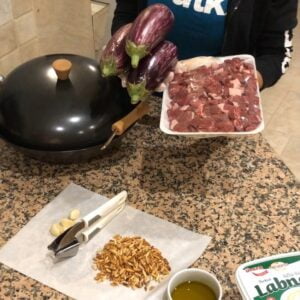 باذنجان مشوي مع لحم