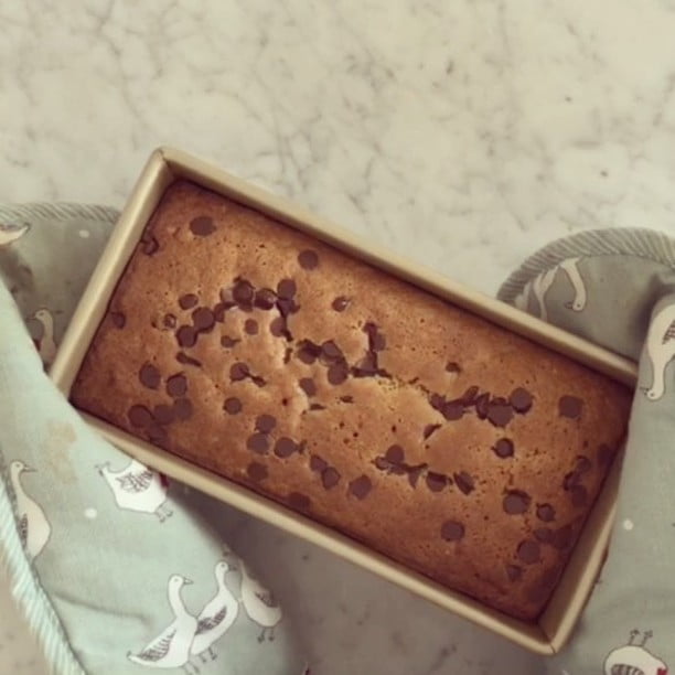 وصفه خبز الموز او كيك الموز banana bread :
.
١ و ٢/١ كوب موز مستوي (تقريبا ٣)
١