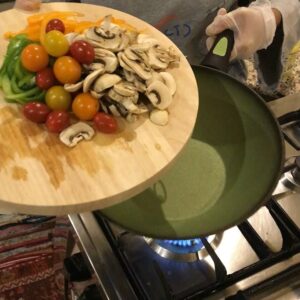 سباجيتي بالخضار والصويا صوص