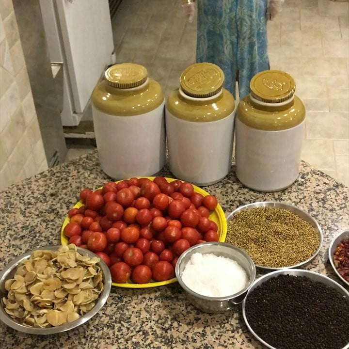 مساء الخير جمعيا
اليوم سويت الأچار الكويتي الأصلي  شغل قبل
بهل بساتيق الجميلة
