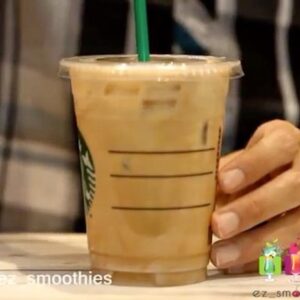 موكا مثلج بالشكولاته البيضاء