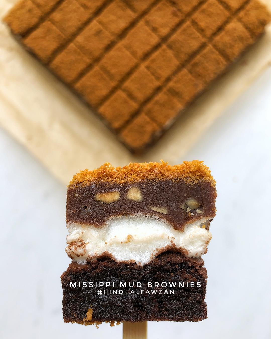 .
missippi mud brownies.طبقات من البراوني .. الماشمالو .. وجاناش الشوكولاته ..