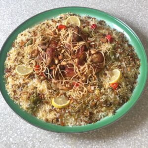 كبسة أرز بالمكسرات