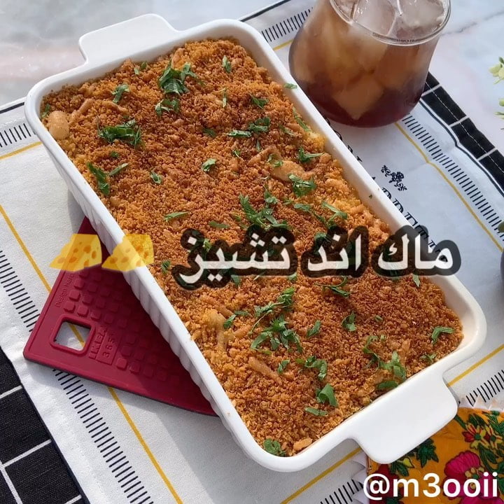 ماك اند تشيز
.
.
المقادير:
باستا مسلوقة
صدور دجاج
ثوم
زيت زيتون
فلفل أسود
صوص