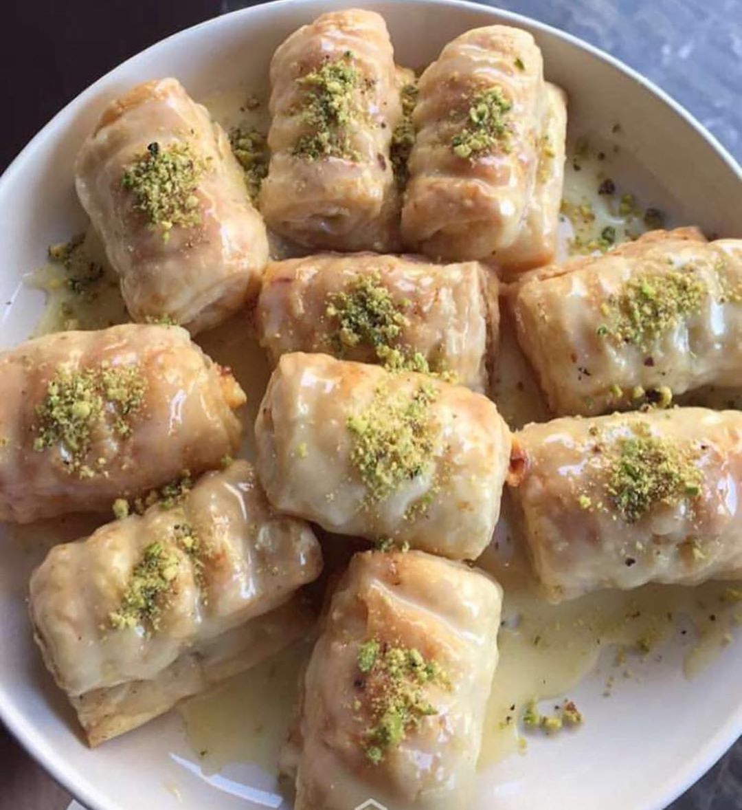 اللهم بعدد احرف القرآن اسعد قلب كل من قال الحمدلله . . .حلا البف بيستري بالقرف