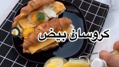 كروسان بيض
.
المقادير  بيض
ديك رومي
كروسان
جبن
طماطم
خس
لبنة
.
•
الطريقة