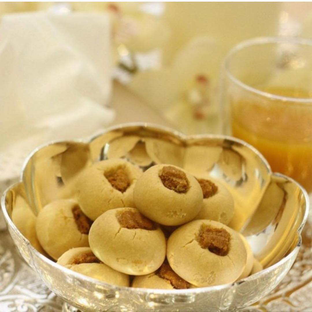 *غريبة زبدة اللوتس * .
.
لذيذه لذآذه  ماتوقعت كذا بيكون طعمها مره خطيره وتذوب با