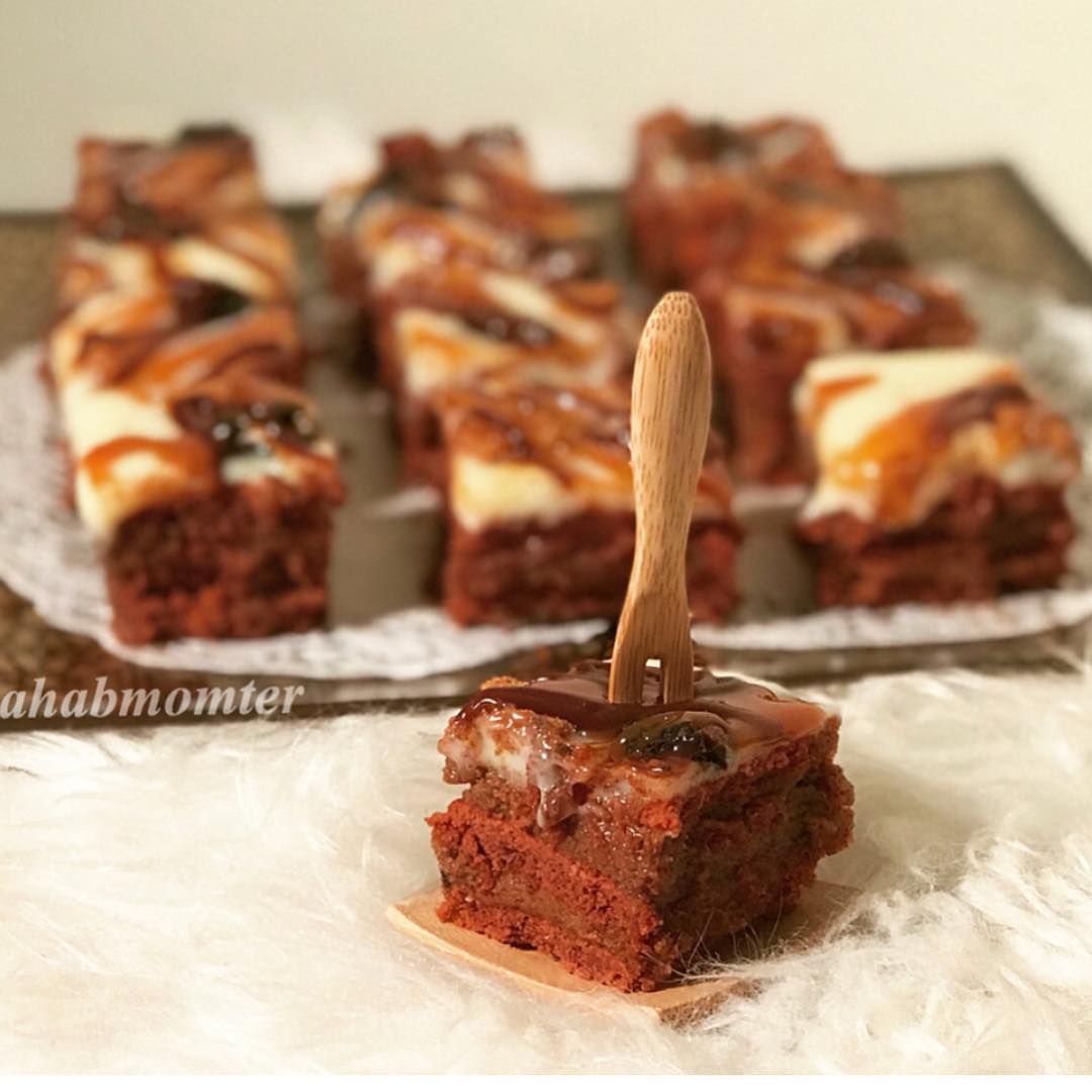 اللهم بعدد احرف القرآن  اسعد وحقق امنيات كل من قال(الحمدلله ).
. . .
. .
.
حلا ا