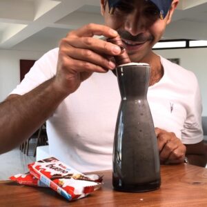 Kinder Bueno Milk Shake