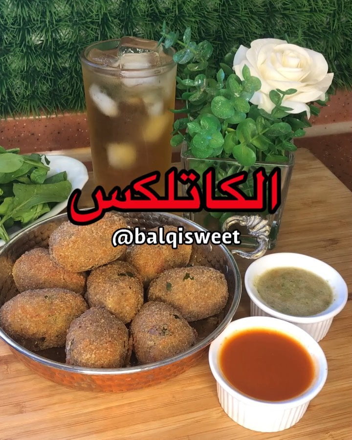 " يا حي يا قيوم ، برحمتك أستغيث ، أصلح لي شأني كله ، ولا تكلني إلى نفسي طرفة عين
