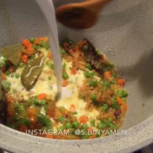 صينيه الدجاج بالفرن مع رز بحليب جوز الهند