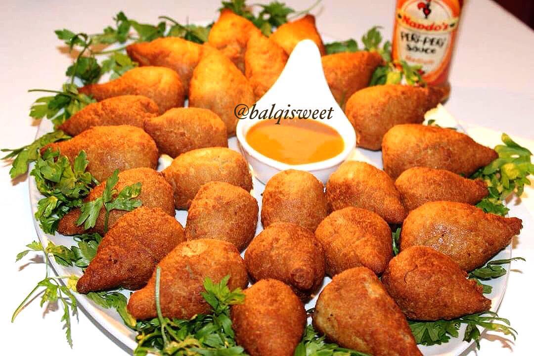 كبة كذابة
كيس توست مفروم مع الاطراف
نص كوب حليب بوني
ربع كوب زيت
ملح وفلفل اس