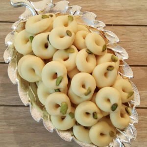 الغريبة