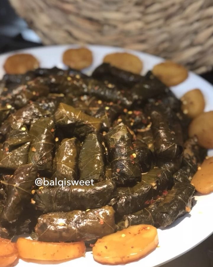 معشوق الكل ورق عنب بالفلفل لذيذ من الاخر
ورق عنب مفلفل
الطريقه :
علبه ورق عنب