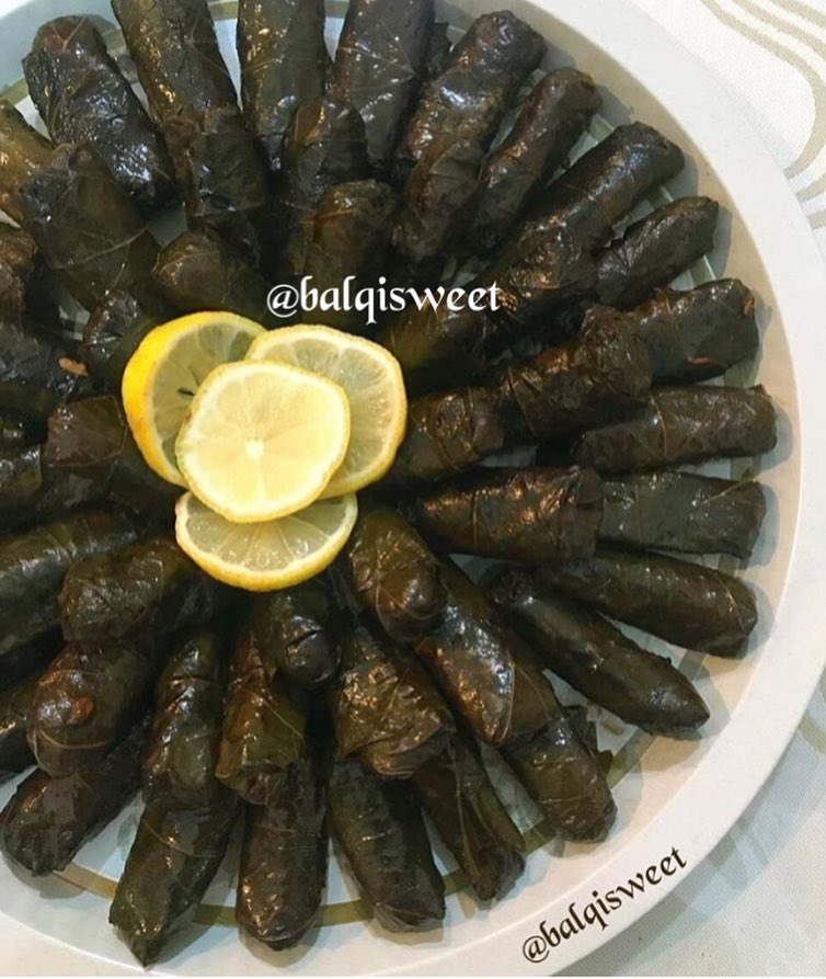 بنات مااسمح اي وحدة تاخذ الوصفة وتشيل الاسم من الصورة
ورق عنب بطريقتي
الطريقه