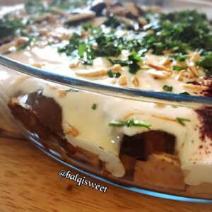 فتة الباذنجان الحامضة