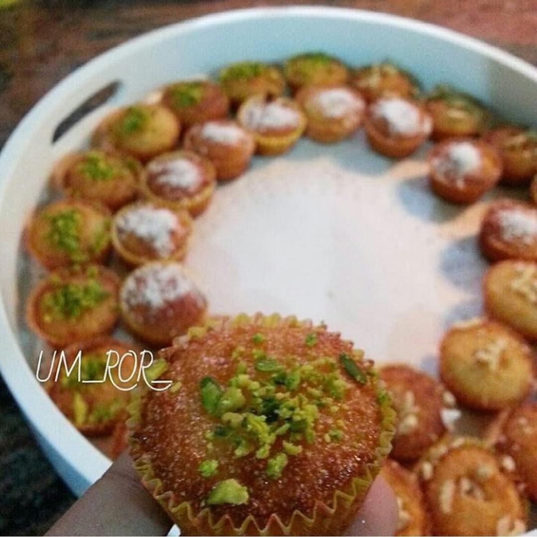 بسبوسة بالجبنلذيييذه من قلب
المقادير/
كوبين سميد.كوب ونص جوز هند.2 ملعقة صغيرة