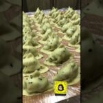 سمبوسه هنديه مع صوص اللبن و النعناع