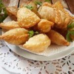 سمبوسه بف باللحم والجبن