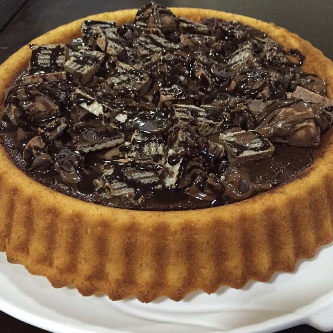 كيكه الزبادي
كأس وربع دقيق
١ م ك بكنج بودر
في زبديه نخلط
١ زبادي
٢ بيضه
ربع ك