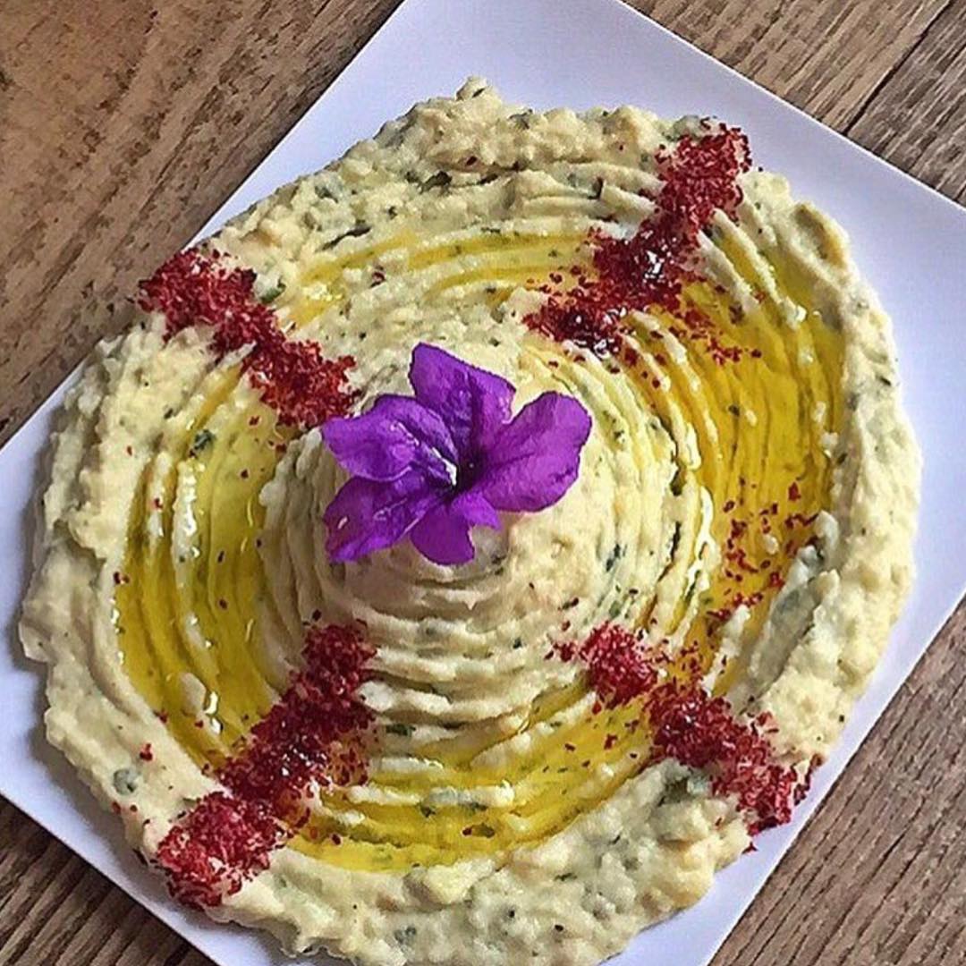 .متــبـل البــطاطـس اللـذيذ .
.
١حبه كبيرة بطاس مسلوق ومهروس ٢م ك طحينه شوي كزبر