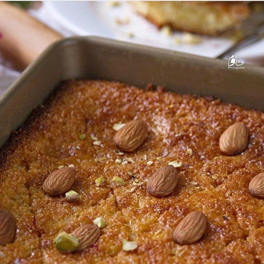 البسبوسه التركيه
.
2 كوب سميد
1 ½ كوب سكر
1 كوب لبن زبادي (2 علبة لبن زبادي)
او