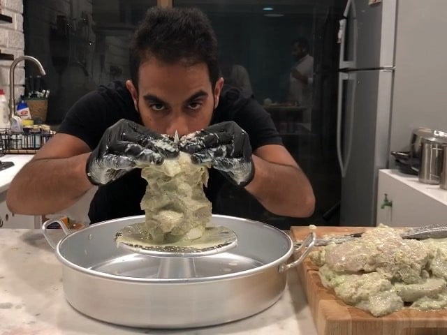 شاورما بتتبيلة الافوكادو