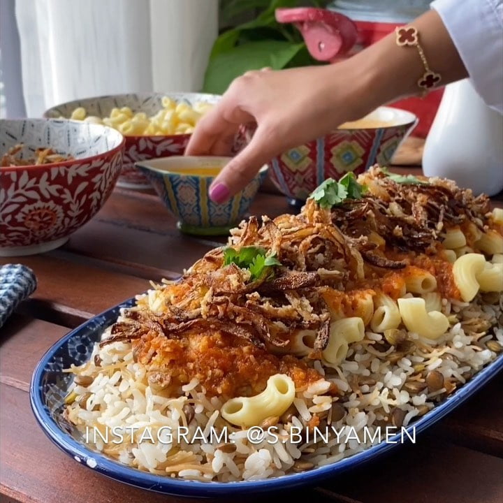 أهلاً أهلاً ياحلوين
اخيرا طريقه الكشري الي كنتو دايما تطلبوني انزلها
الكشري