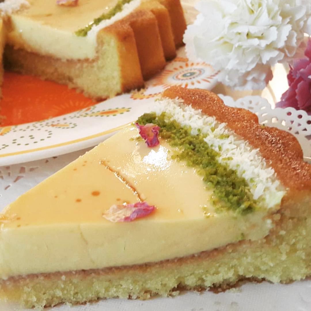 بسبوسة الكريم كراميل
.
.لذيذه. وشكلها جدا جميل بالتقديم
.
2 كوب سميد ناعم
ملعق