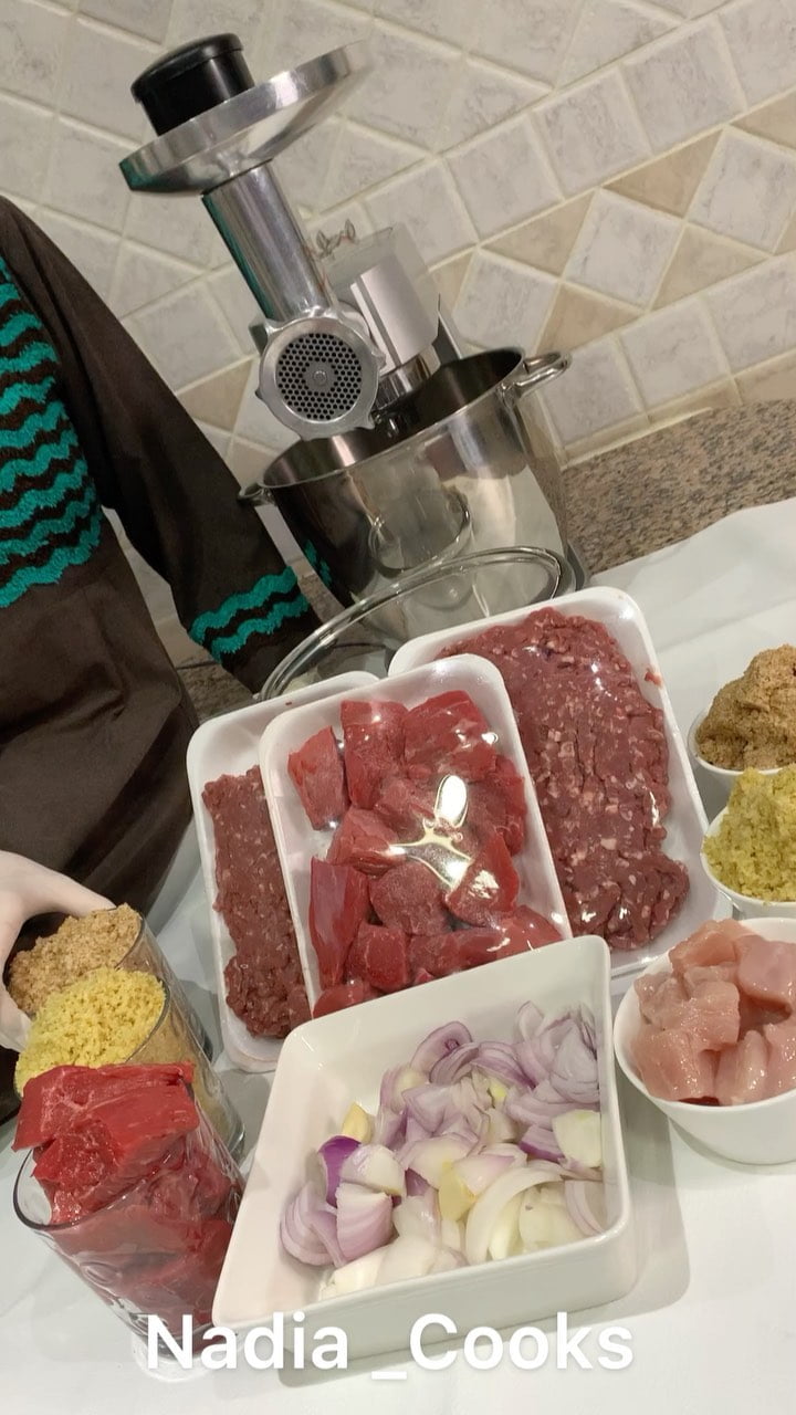 سويت خلطتين من البرغل قبل الشرح كلمة روعة شوية ضروري الكل يجرب هالوصفة
..
الفيد