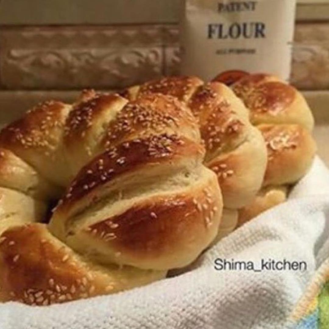 طريقة السميت التُركي
.
من حساب.
ماشاءالله
.٤ اكواب دقيق
٢ م ك خميرة
٢ كوب